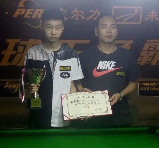 球隊扛起進 球隊扛起進